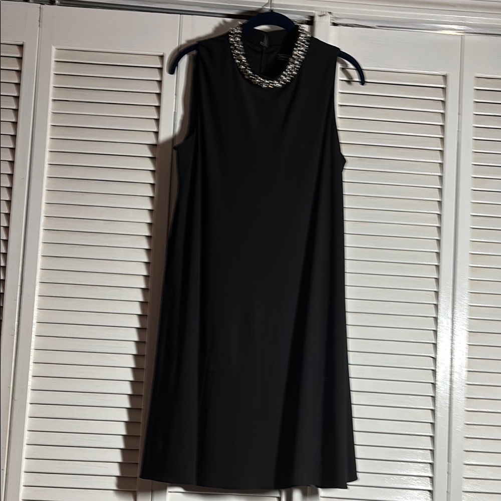 Elegant Black Sleeveless Dress